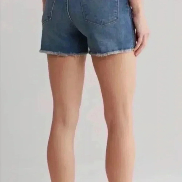 NWT STS Blue Women's High Rise Aubrey Cutoff Distressed Jean Short Size 28 - Picture 2 of 13